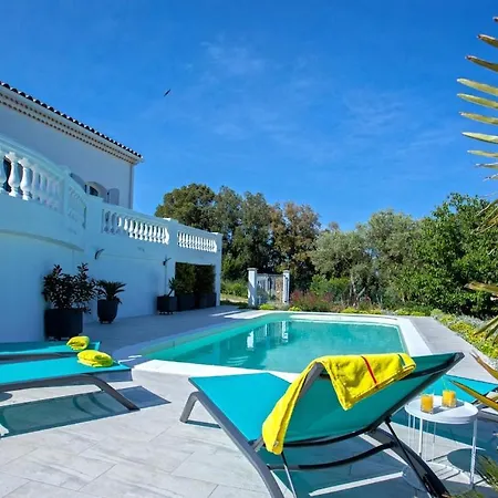 Villa Les Aralias *