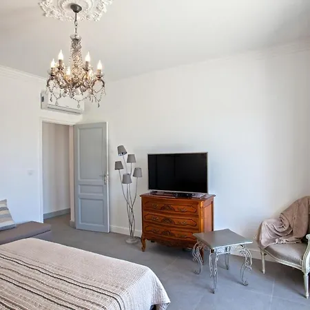 Les Aralias Villa