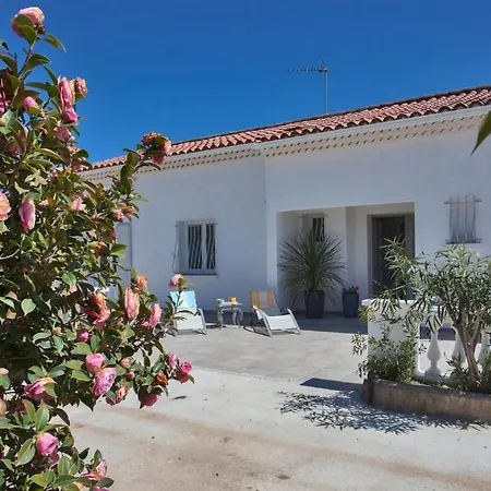 Les Aralias Villa