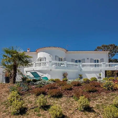 Les Aralias Villa